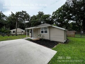 1805 Battery Park Dr in Port Royal, SC - Building Photo - Building Photo