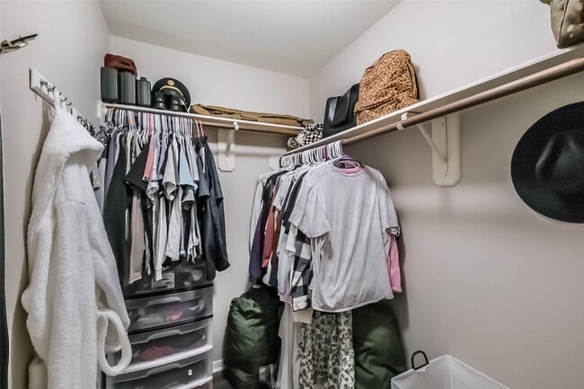 property at 4311 Duesenberg Ct