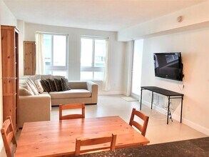 7350 SW 89th St, Unit 604S in Miami, FL - Building Photo - Building Photo