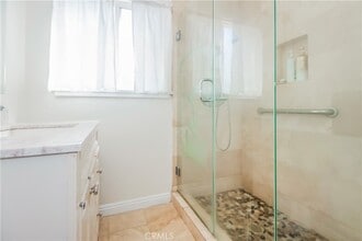 15011 Hartland St, Unit 15011 in Van Nuys, CA - Building Photo - Building Photo