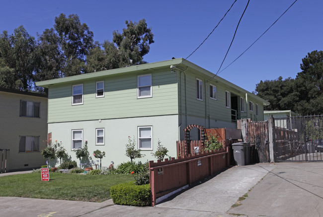 3415-3423 Dimond Ave in Oakland, CA - Building Photo - Building Photo