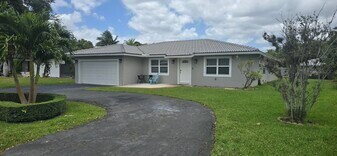288 NW 89th Ave in Coral Springs, FL - Building Photo