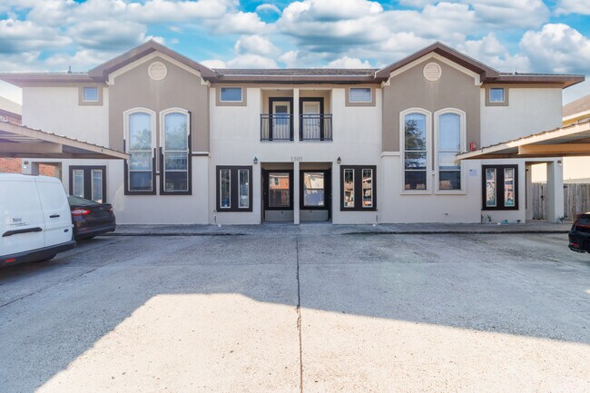 property at 1303 W Fig Ave