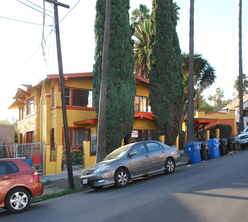 Maltman Village in Los Angeles, CA - Building Photo