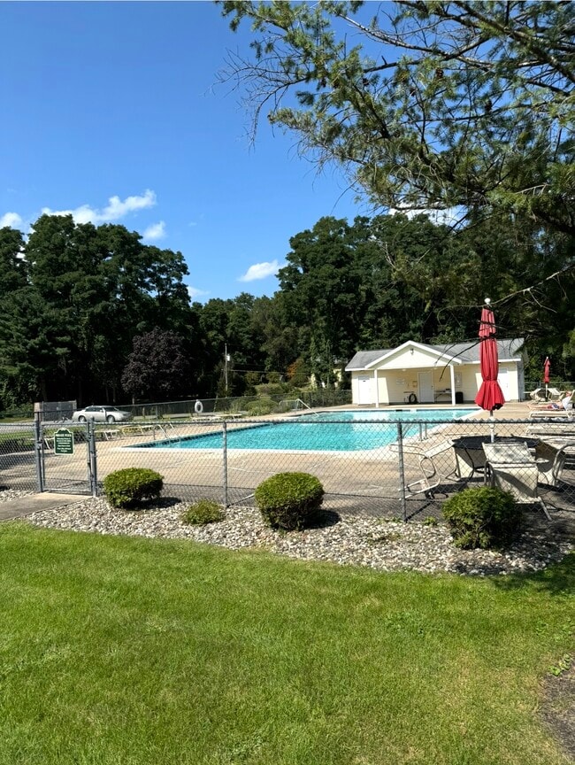 1307 Greenwich Dr, Unit 1307 Greenwich Dr in Albany, NY - Building Photo - Building Photo