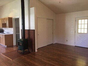18601 Country Ln in Penn Valley, CA - Building Photo - Building Photo