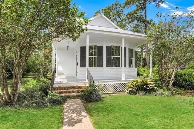 property at 821 W 26th Ave