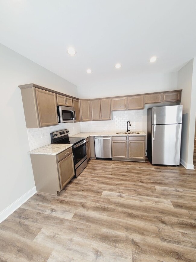 1217 Lockewood Dr in Lynchburg, VA - Building Photo - Building Photo