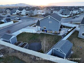 1508 Waterfront Dr in Syracuse, UT - Building Photo - Building Photo