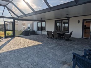 31649 Sun Kettle Lp in Wesley Chapel, FL - Building Photo - Building Photo