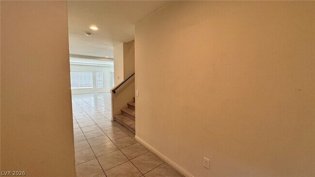 5035 Lakewood Creek Ave in Las Vegas, NV - Building Photo - Building Photo