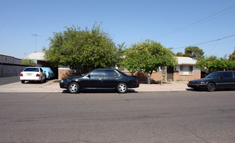 The Arcadia Cottages Apartments