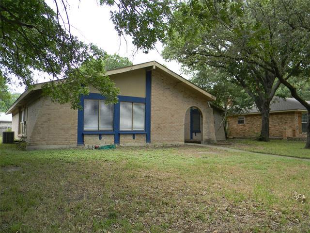 1402 Forestglen Dr in Lewisville, TX - Building Photo - Building Photo
