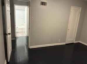 7470 Sharon Dr in St. Louis, MO - Building Photo - Building Photo