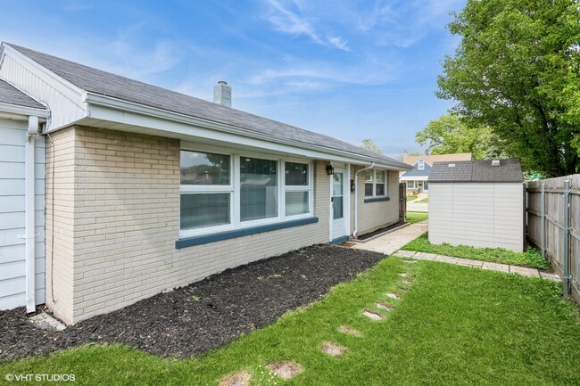 4346 Maple Ave in Brookfield, IL - Building Photo - Building Photo