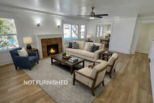 3220 W 2nd St in Los Angeles, CA - Building Photo