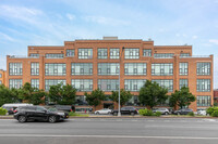 Lofts 305 in Brooklyn, NY - Foto de edificio - Building Photo