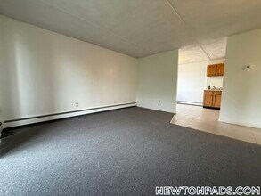 175 Adams St in Newton, MA - Building Photo - Building Photo