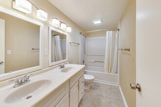 6510 Overheart Ln in Columbia, MD - Building Photo - Building Photo