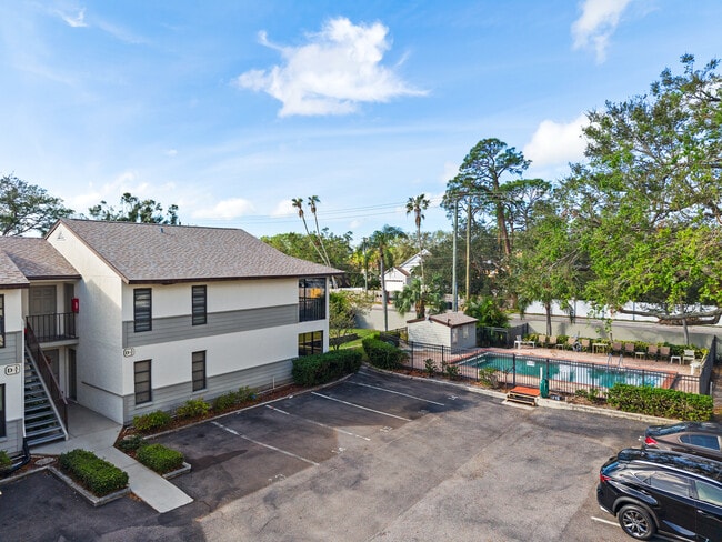 2840 W Rainbow Cir, Unit C3 in Sarasota, FL - Foto de edificio - Building Photo