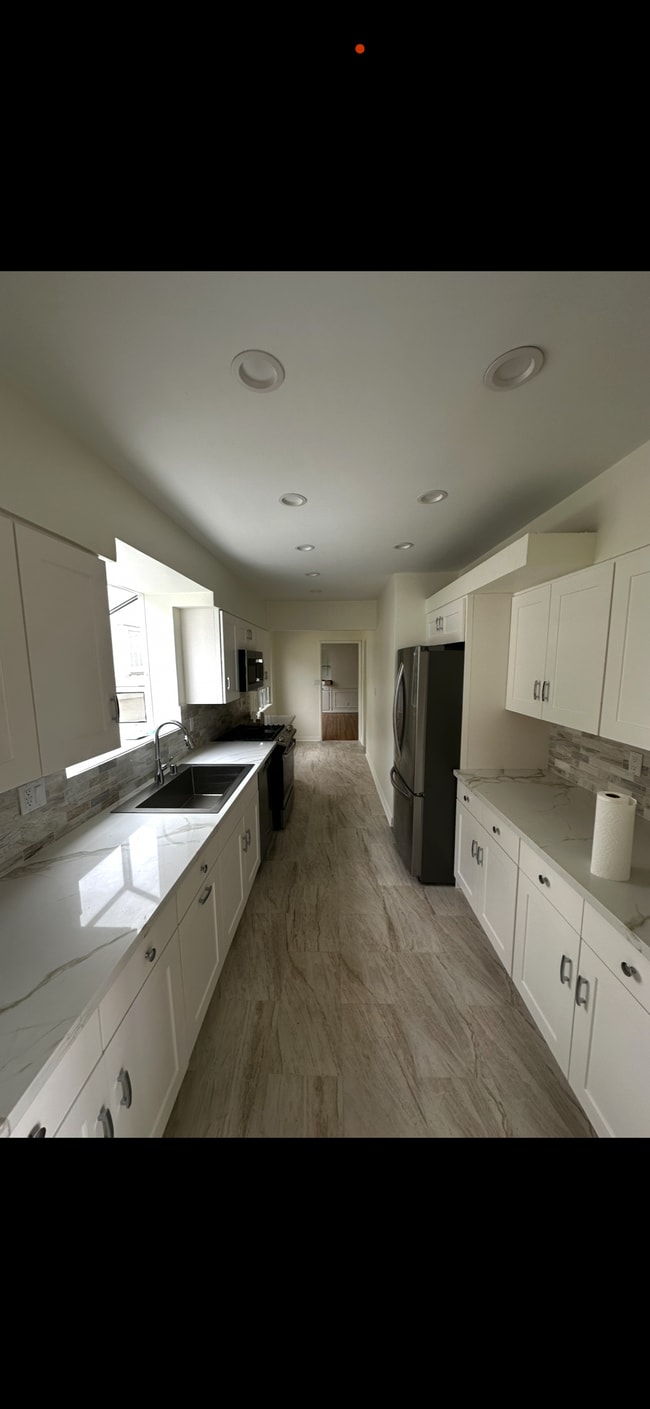 1433 Selby Ave, Unit 1433