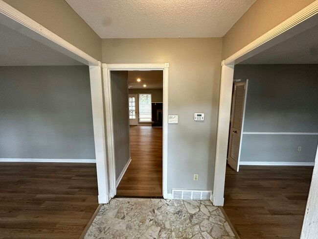 3169 Flint Dr in Memphis, TN - Building Photo - Building Photo