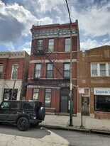 1528 N Ashland Ave in Chicago, IL - Building Photo
