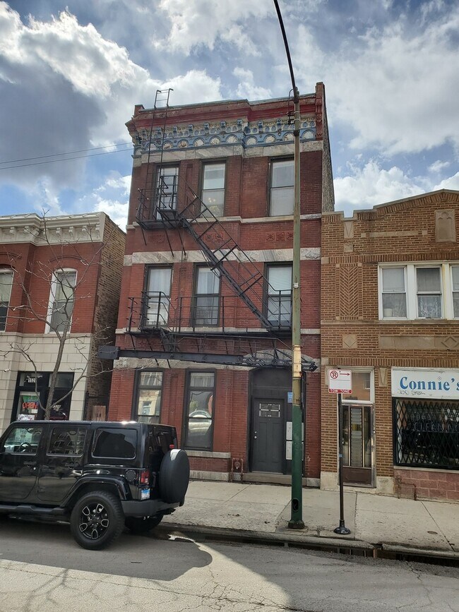 property at 1528 N Ashland Ave
