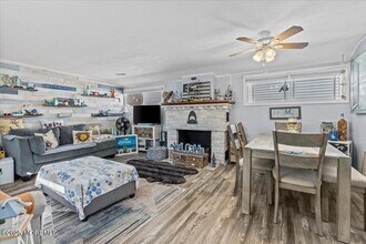 4 Cedar Crest Dr in Toms River, NJ - Building Photo - Building Photo