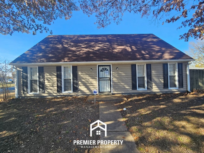 property at 6622 Amersham Dr