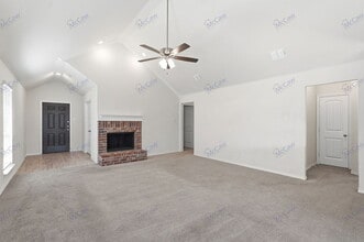 422 Greenhaven Dr in Seagoville, TX - Building Photo - Building Photo