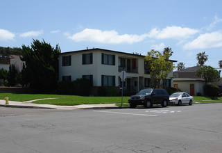 4429-4435 Everts St in San Diego, CA - Building Photo - Building Photo