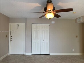 3711 NW 95th Terrace in Sunrise, FL - Building Photo - Building Photo