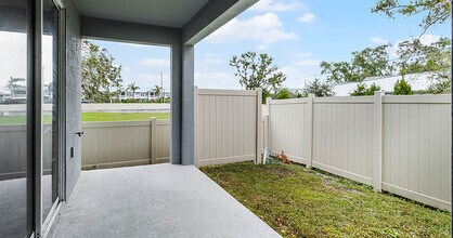 Kensington Place Townhomes in Sarasota, FL - Foto de edificio - Building Photo