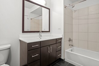 3728 N Halsted St in Chicago, IL - Building Photo - Building Photo