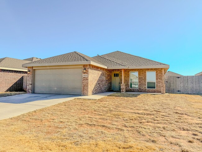 8419 10th Pl in Lubbock, TX - Foto de edificio - Building Photo