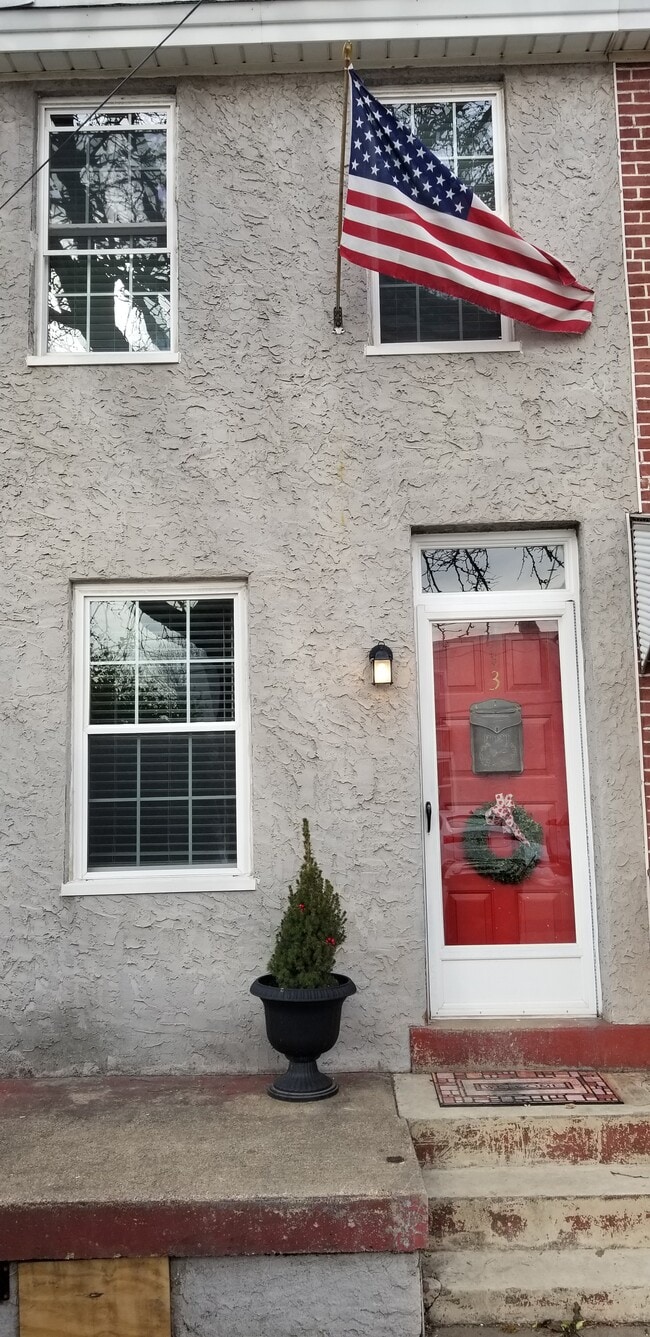 property at 3 W 1st Ave