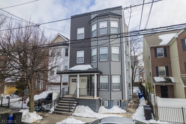 property at 626 S 20th St