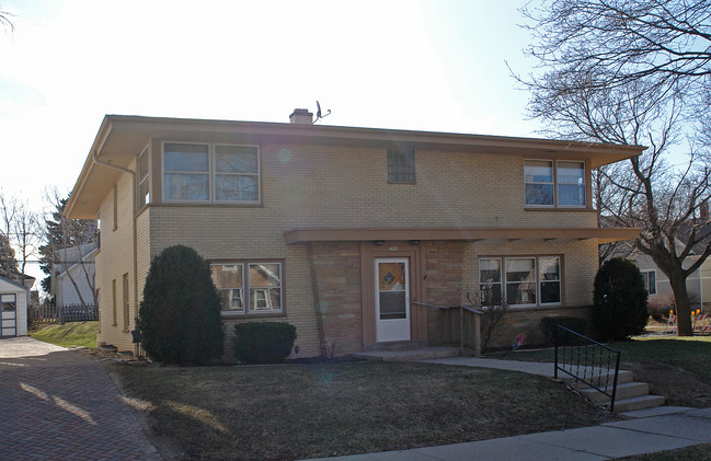 1904 N 59th St in Milwaukee, WI - Foto de edificio - Building Photo