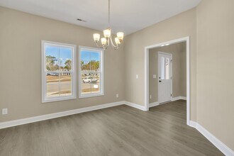 909 Marshview Ct in Hubert, NC - Building Photo - Building Photo