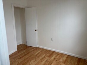 106 Sherman Ave in Jersey City, NJ - Building Photo - Building Photo