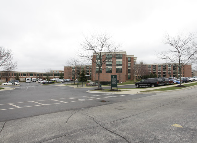 luther village in Arlington Heights, IL - Building Photo - Building Photo