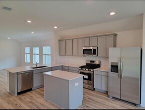 31719 Splitting Willow Ln in Fulshear, TX - Building Photo - Building Photo
