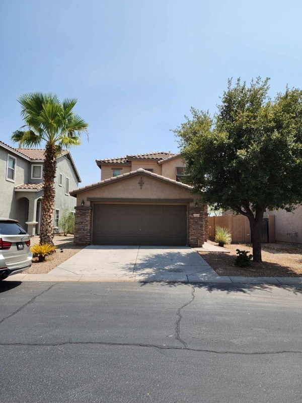 property at 40443 W Helen Ct