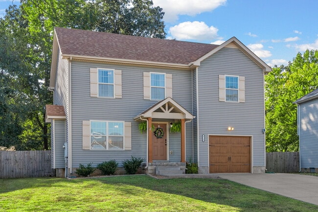 420 N Magnolia Dr in Clarksville, TN - Building Photo - Building Photo