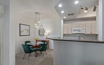 3830 S Lakewood Pkwy W in Phoenix, AZ - Building Photo - Building Photo