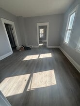 4002 E 55th St in Newburgh Heights, OH - Building Photo - Building Photo