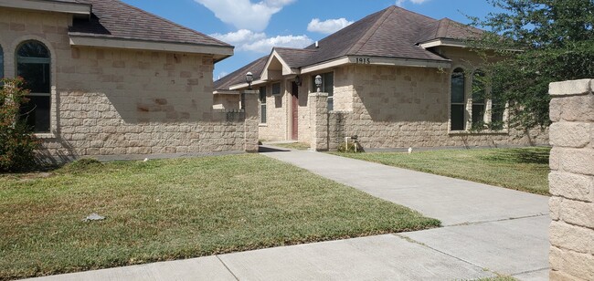 1915 Horsetail Falls, Unit 1