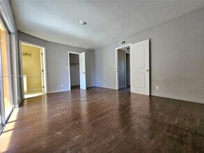 2629 NW 60th Way in Sunrise, FL - Building Photo - Building Photo