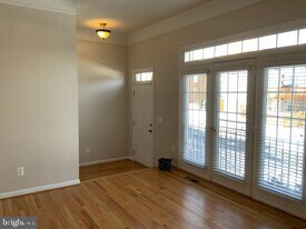 22004 Avonworth Square in Broadlands, VA - Building Photo